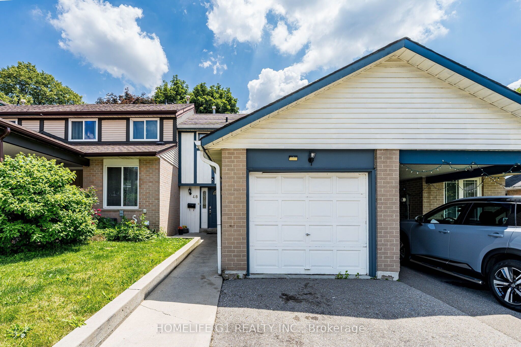 48 Thatcher Court