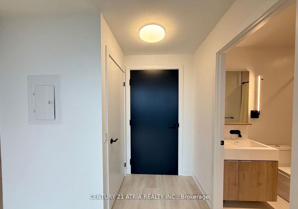 Photo of 117 Broadway Avenue #2910, Toronto, ON M4P 1V3 (MLS # C12630892)