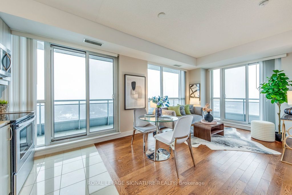 Photo of 9201 Yonge Street #1411, Richmond Hill, ON L4C 1H9 (MLS # N12858792)
