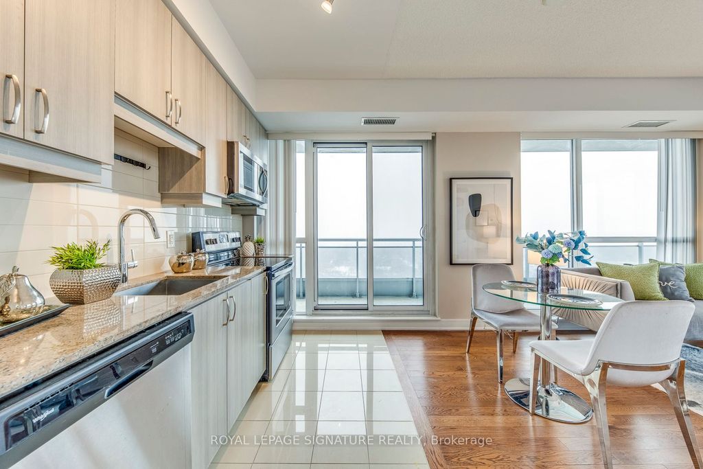 Photo of 9201 Yonge Street #1411, Richmond Hill, ON L4C 1H9 (MLS # N12858792)