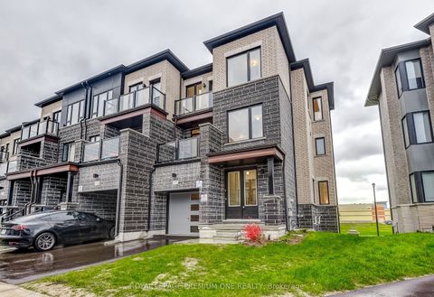 117 Tennant Circle Vaughan ON L4H 5L5