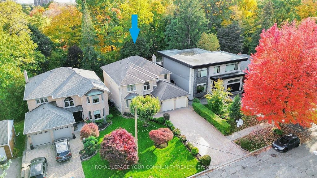 Photo of 35 La Rush Drive, Toronto, ON M9P 1S8 (MLS # W12494288)