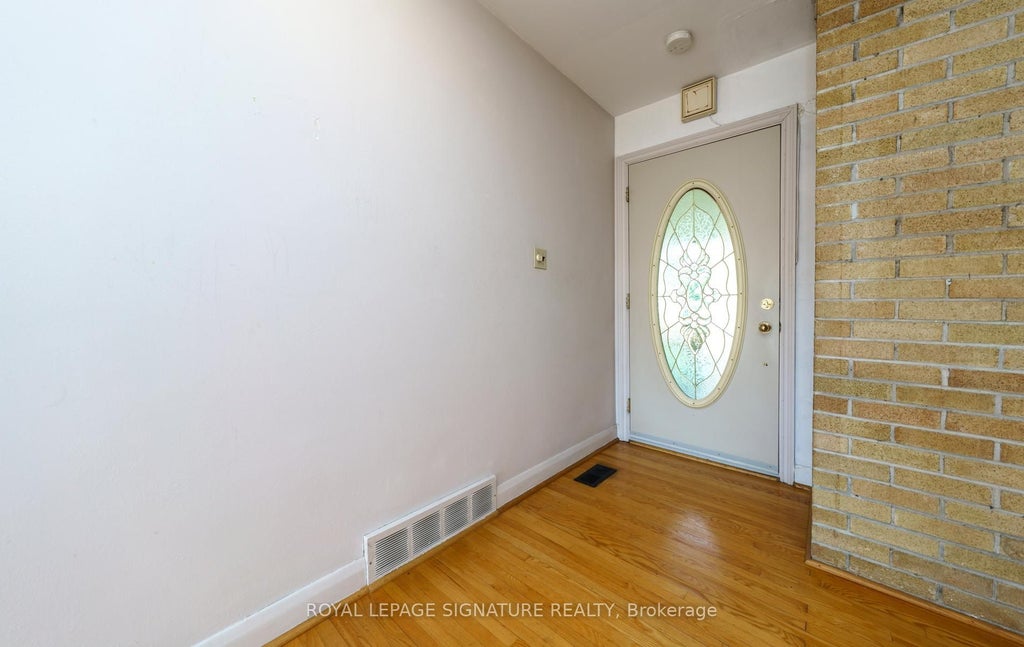 Photo of 55 Southwell Drive, Toronto, ON M3B 2P1 (MLS # C13764144)