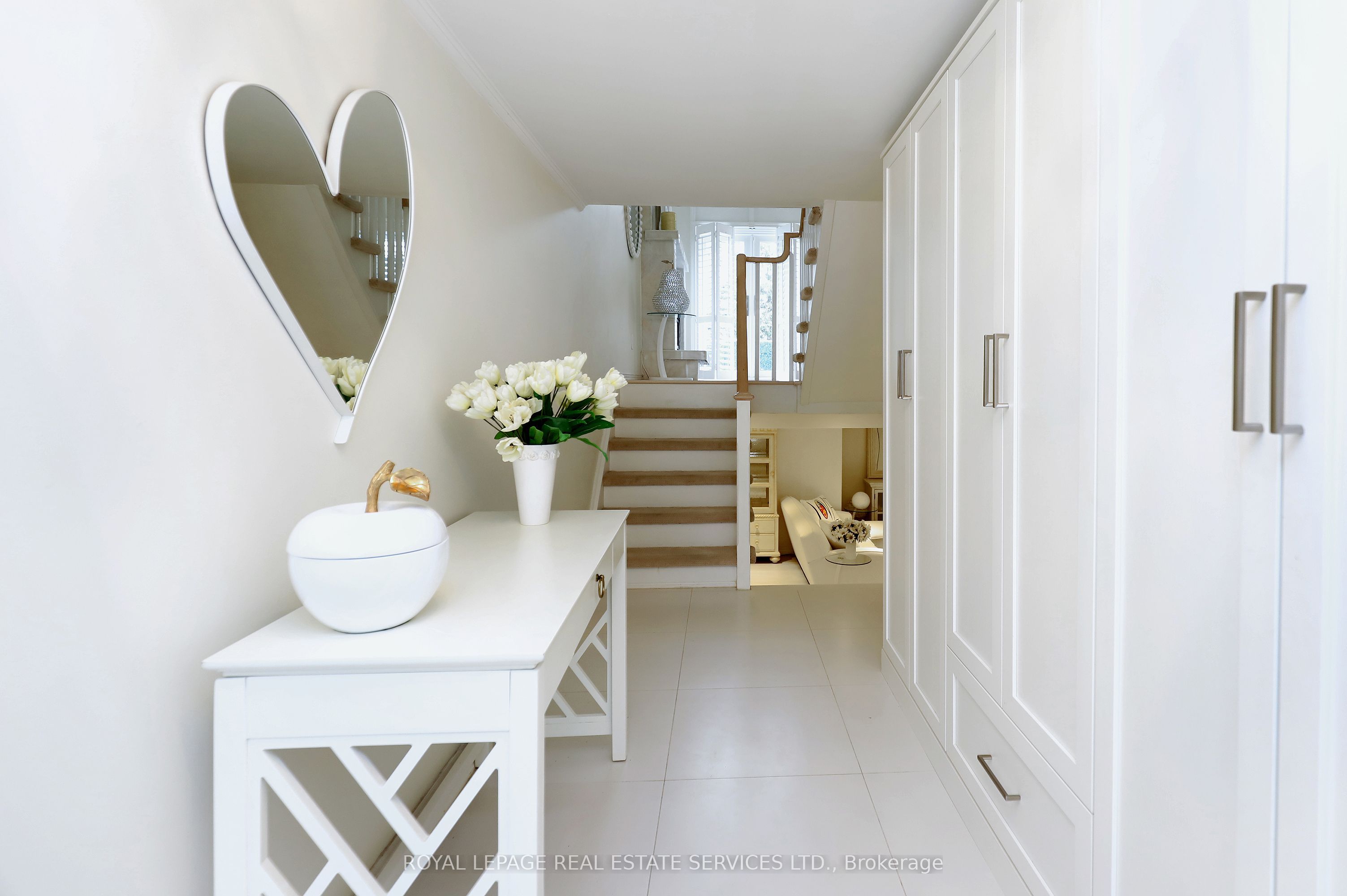 4230 Fieldgate Drive 10