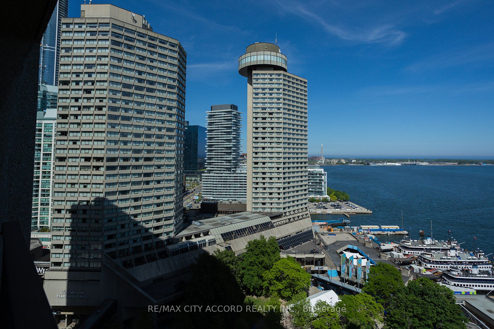 33 Harbour Square 2018