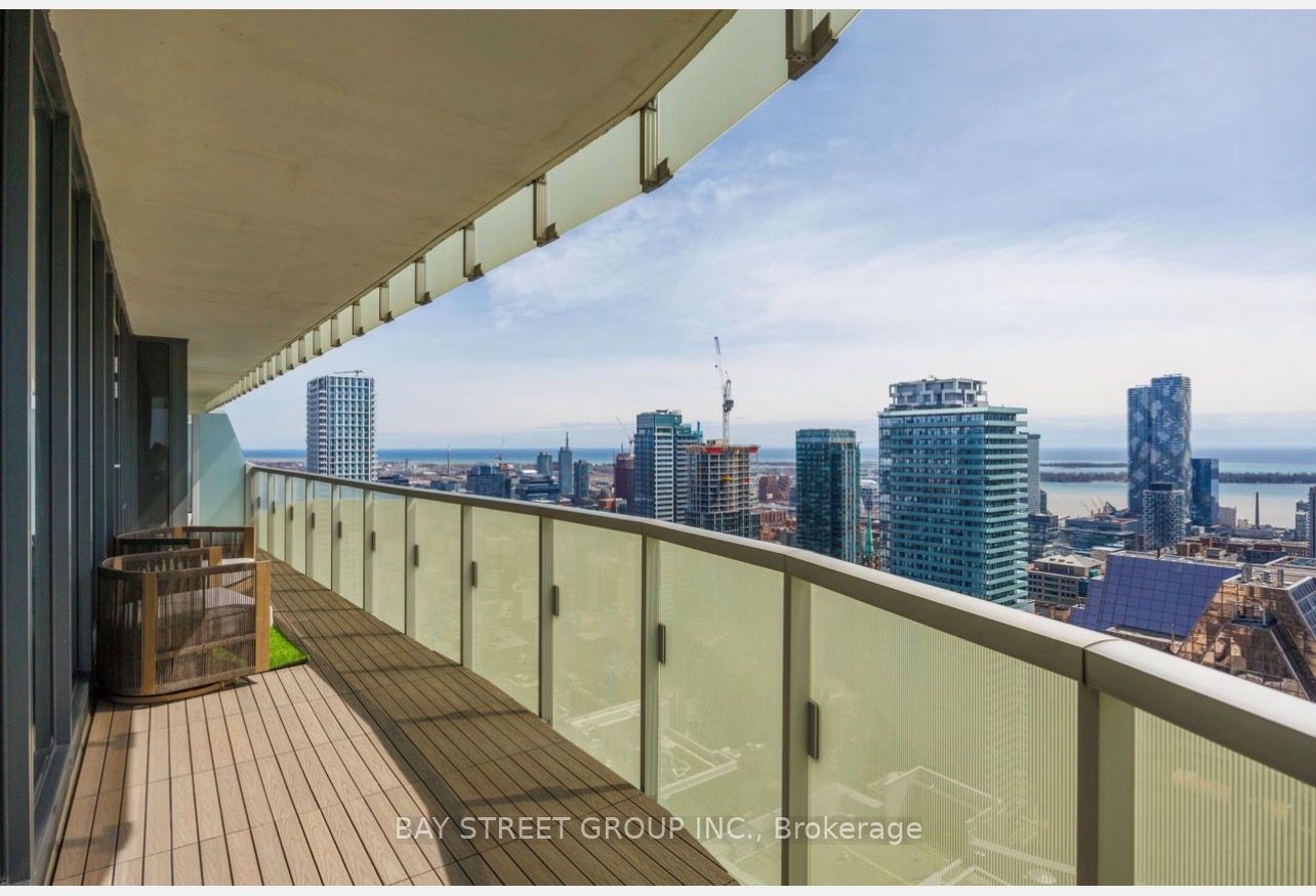 197 Yonge Street 4209