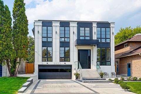 202 Carlton Road Markham ON L3R 3L8