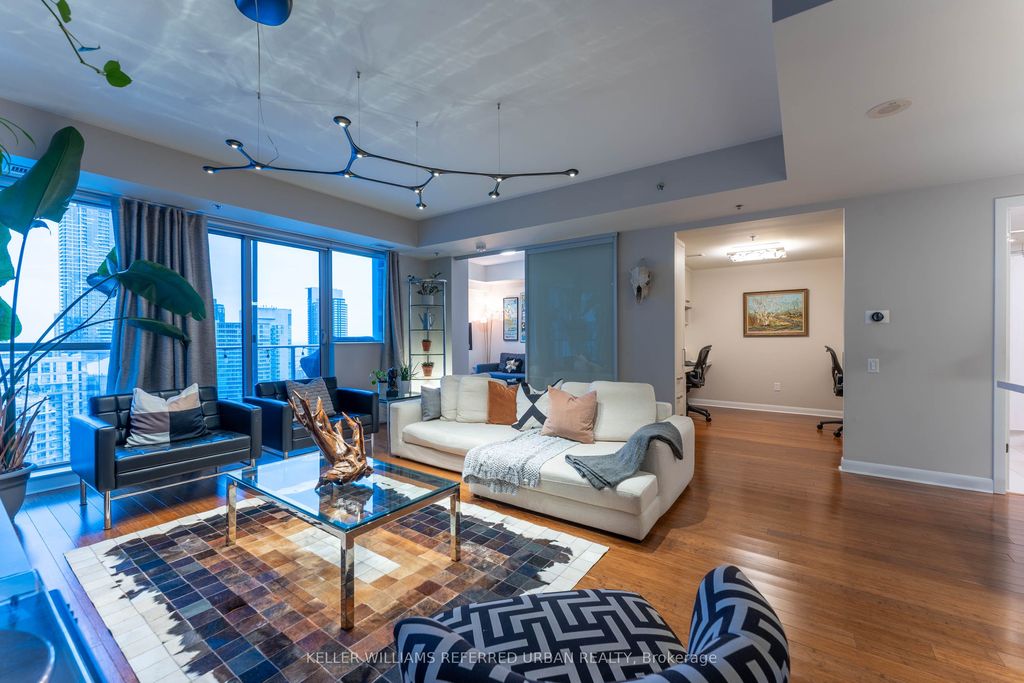 Photo of 375 King Street W #2903, Toronto, ON M5V 1K5 (MLS # C12989632)