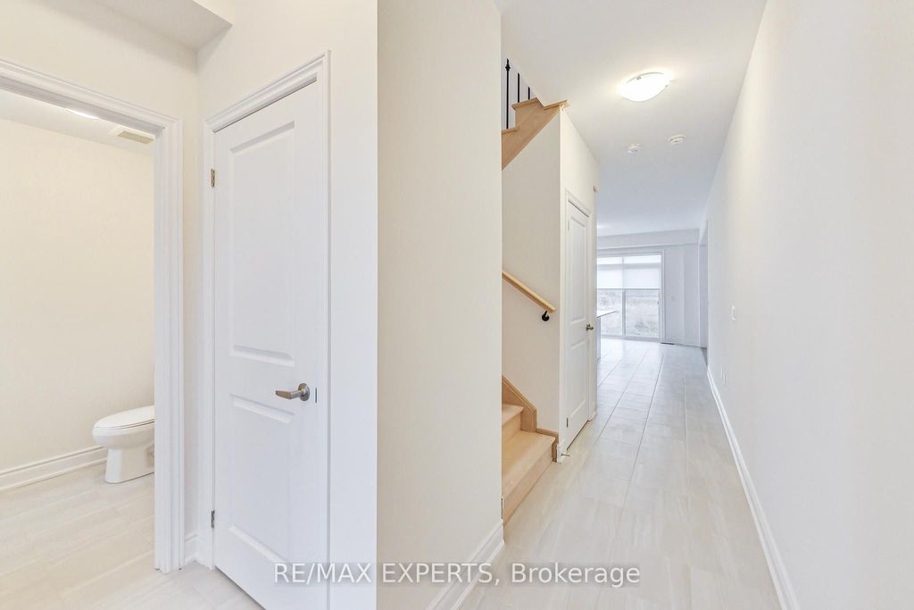 Photo of 62 Season Crescent, Wasaga Beach, ON L9Z 0M5 (MLS # S12999292)