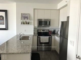 2910 Highway 7 Avenue W 1806