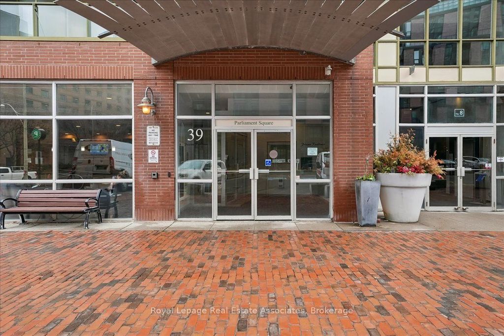 Photo of 39 Parliament Street #804, Toronto, ON M5A 4R2 (MLS # C13006010)