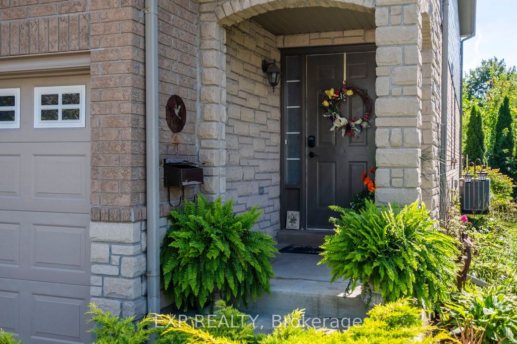 Photo of 130 Robert Street #22, Milton, ON L9T 6E3 (MLS # W12589036)