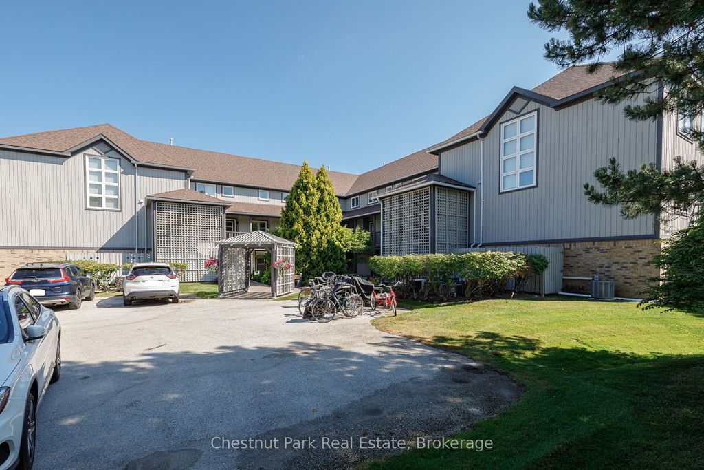 Photo of 701 Johnston Park Avenue, Collingwood, ON L9Y 5C7 (MLS # S12908652)