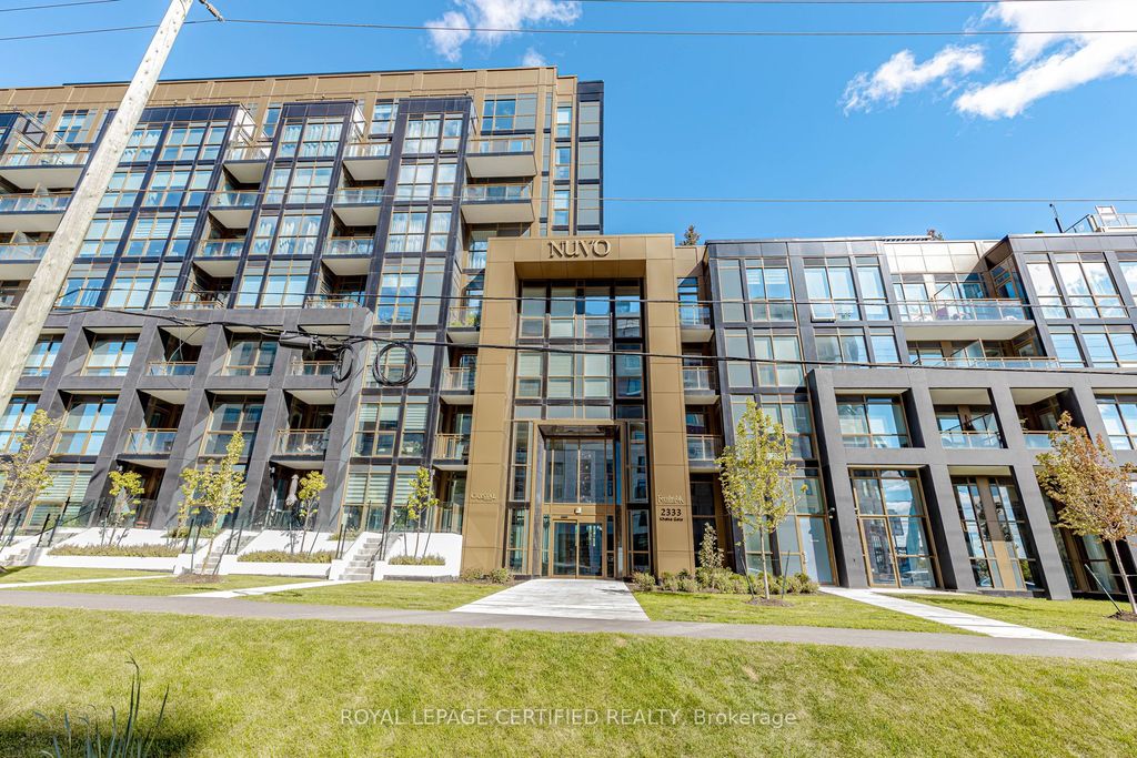 Photo of 2333 Khalsa Gate #404, Oakville, ON L6M 4J2 (MLS # W13077788)