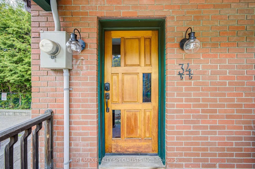 Photo of 34 Saunders Avenue, Toronto, ON M6R 1B8 (MLS # W13103932)