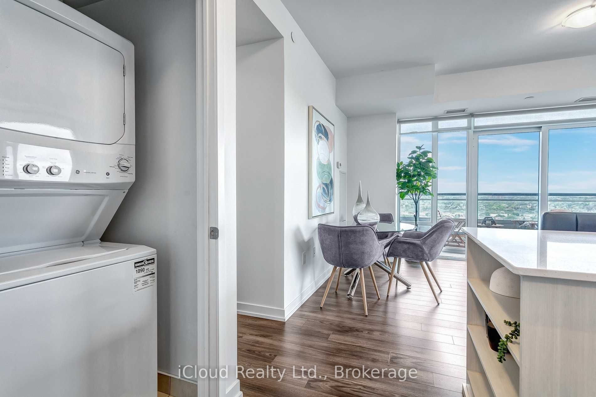 2560 Eglinton Avenue W 1705