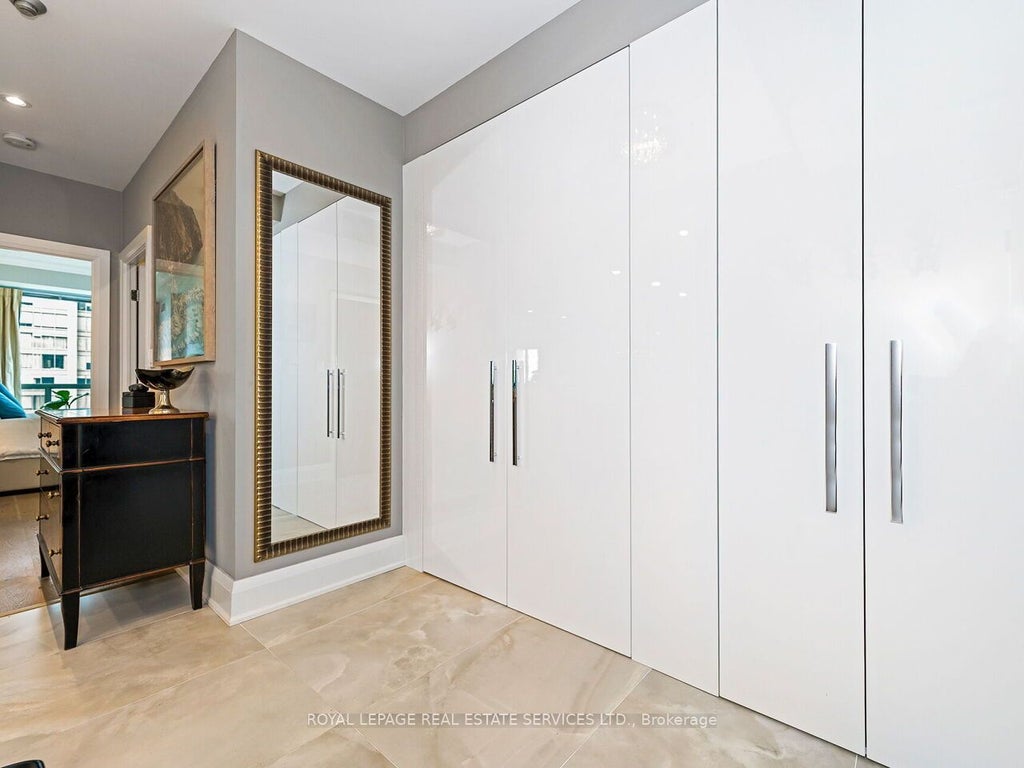Photo of 88 Palace Pier Court #PH201, Toronto, ON M8V 4C2 (MLS # W13877454)