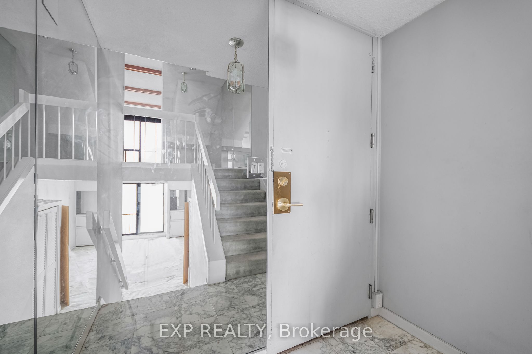 33 Harbour Square 1420