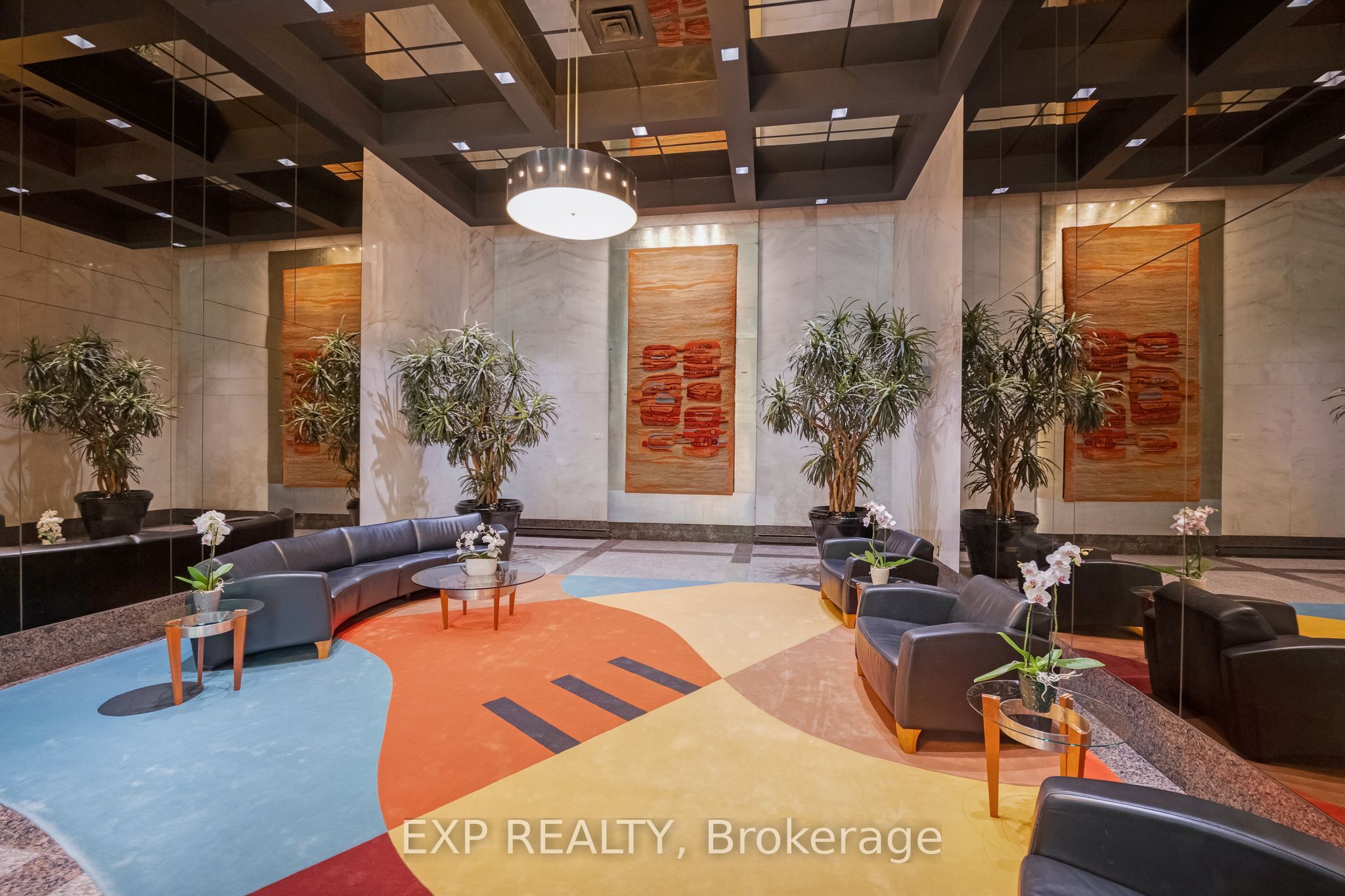 33 Harbour Square 1420