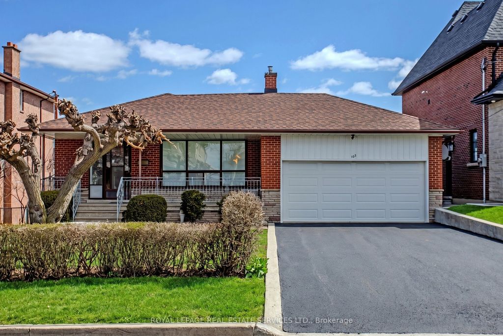 Photo of 167 Cornelius Parkway, Toronto, ON M6L 2K8 (MLS # W13008818)