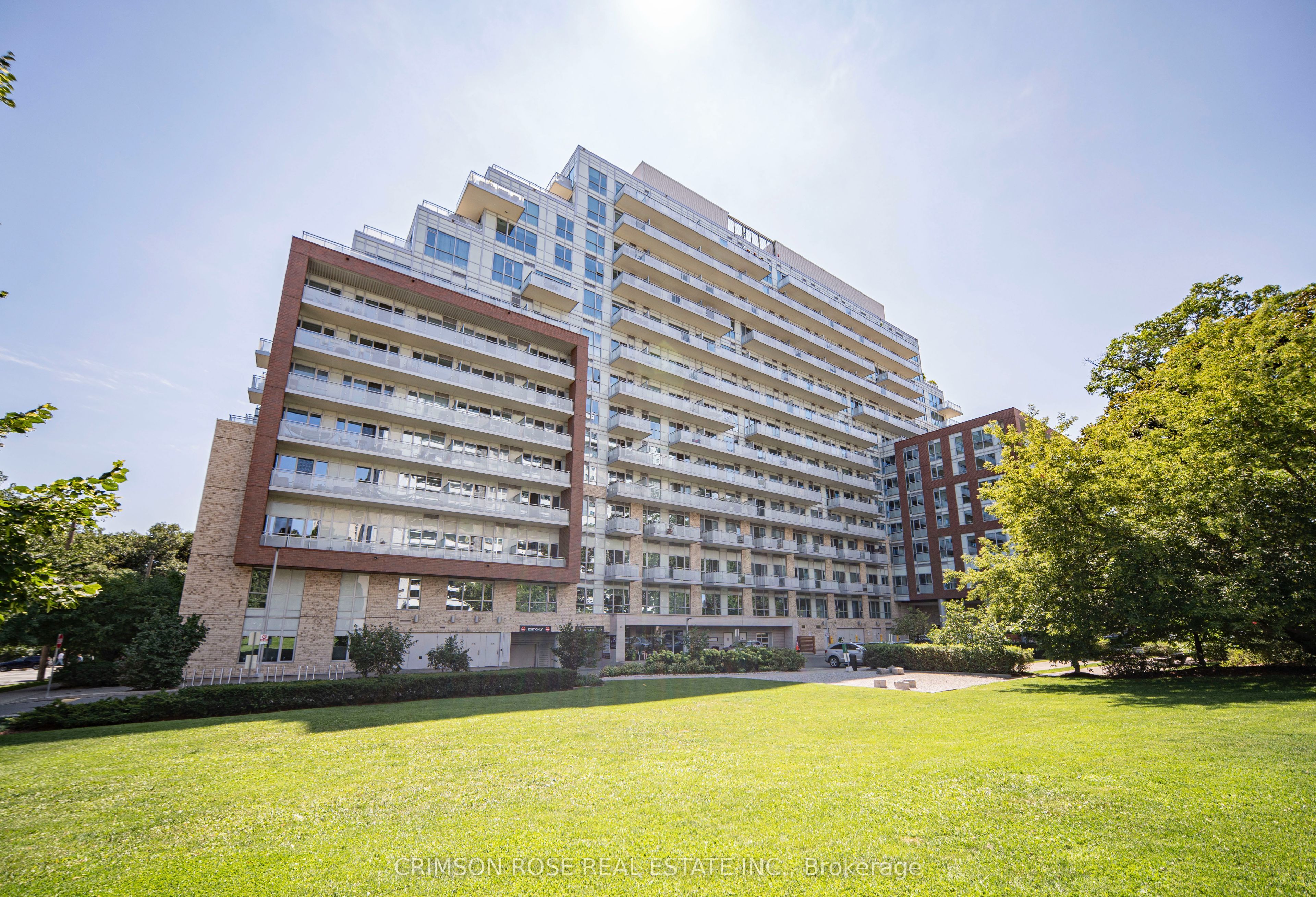 1830 Bloor Street W 335