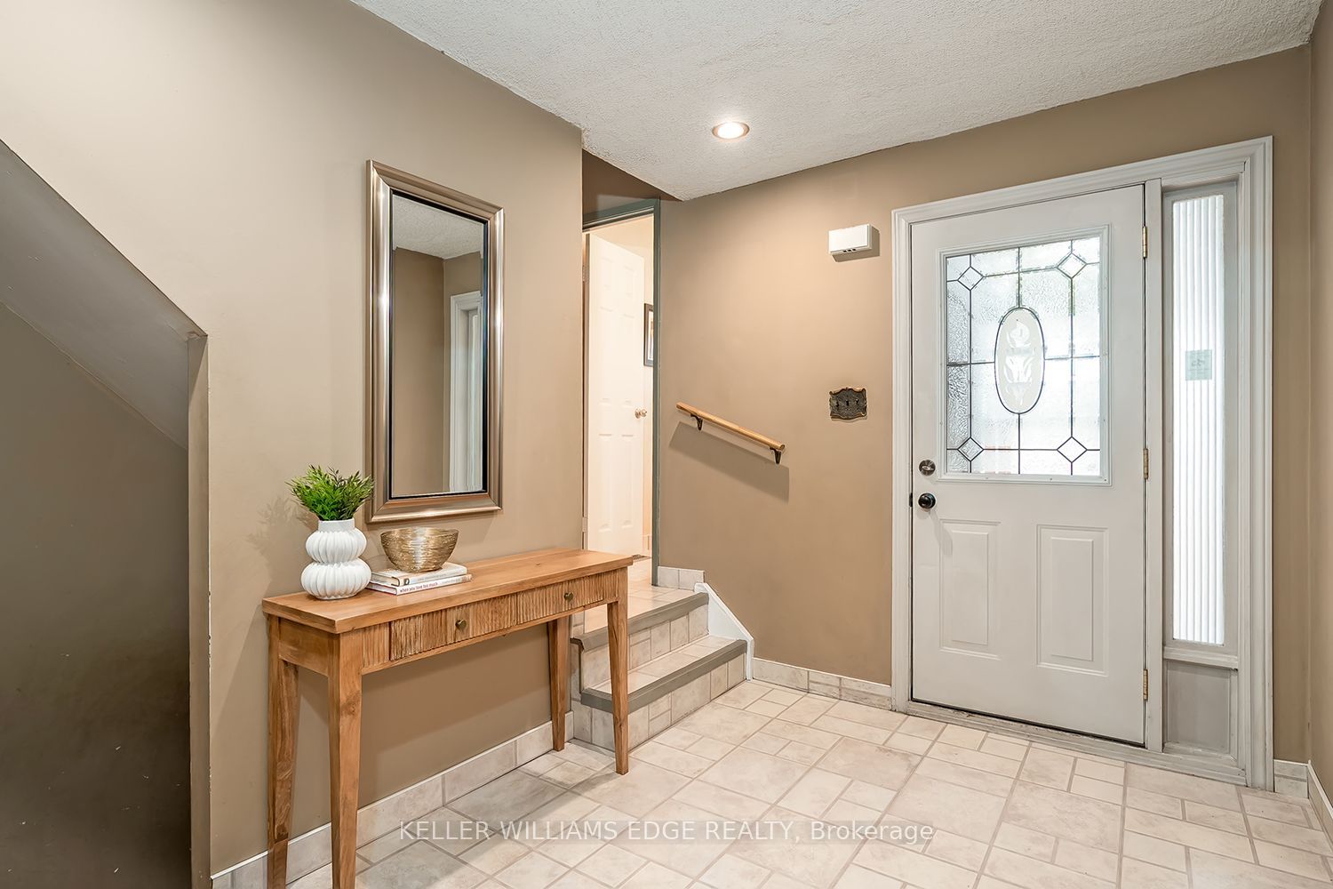 473 Woodview Road 2