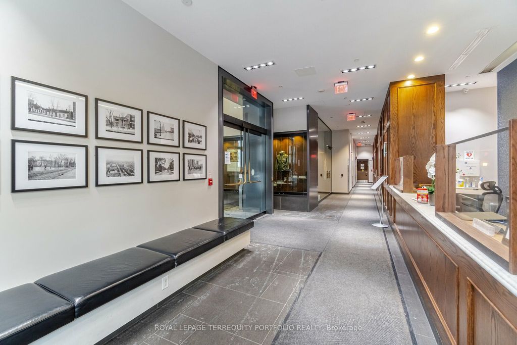 Photo of 426 University Avenue #3709, Toronto, ON M5G 1S9 (MLS # C12387784)