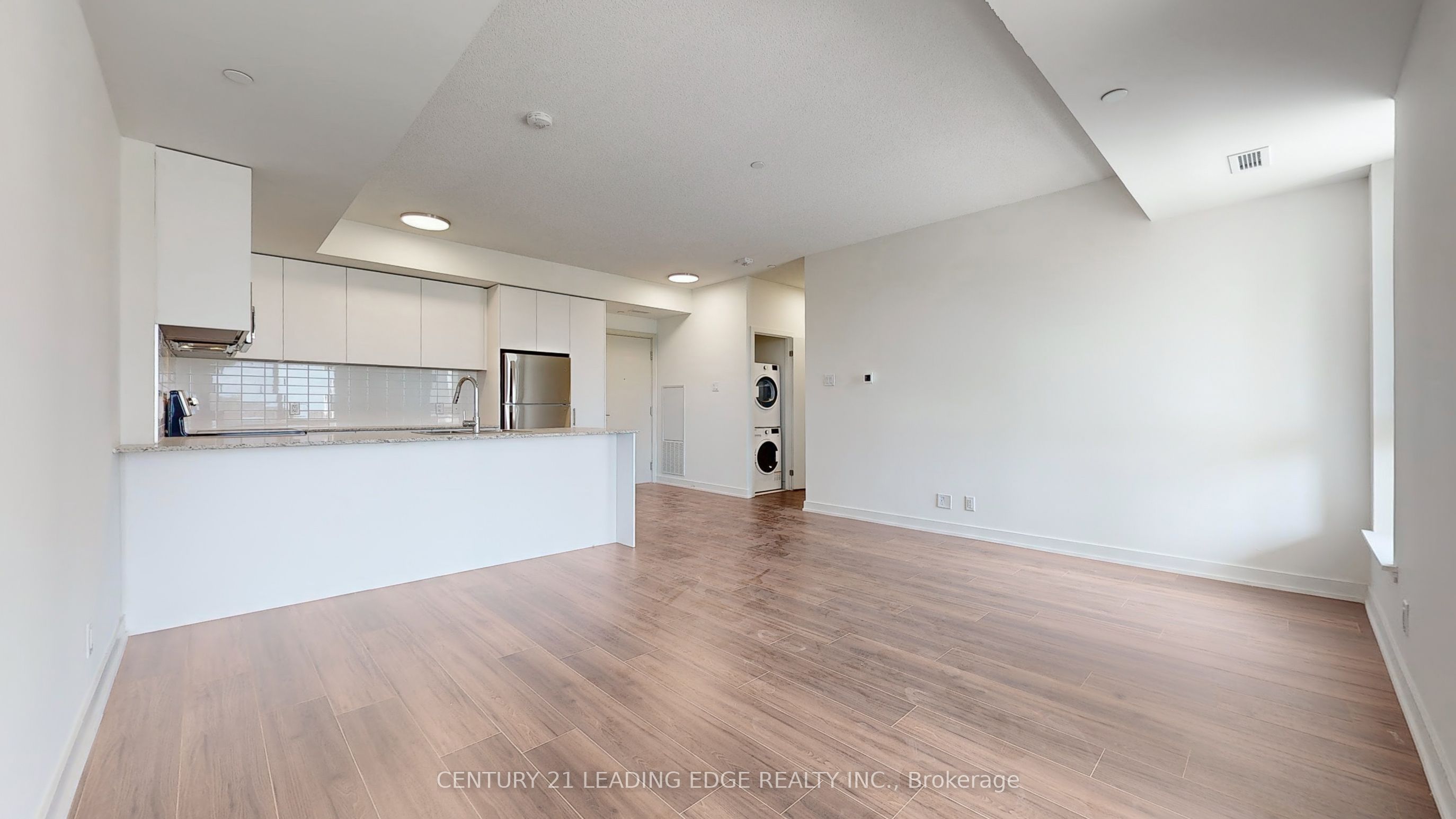 101 Cathedral High Street 303