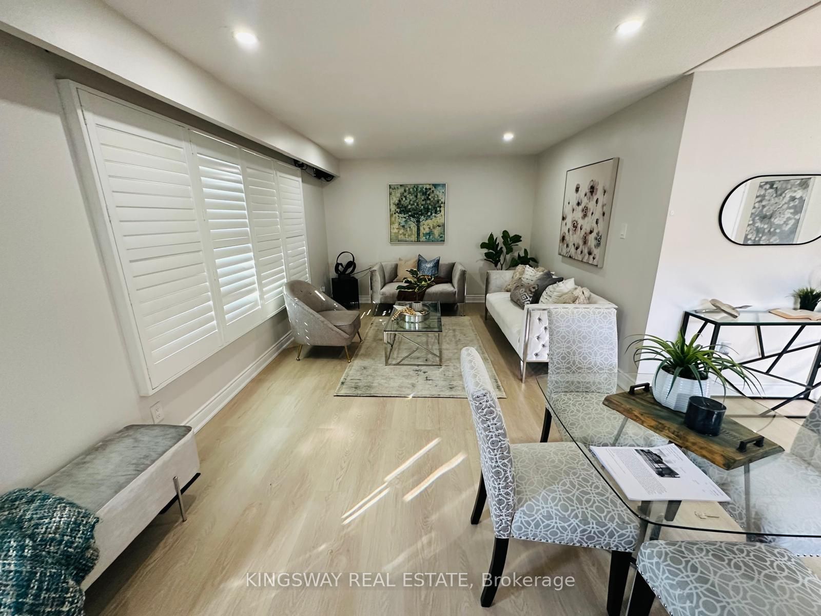 35 Silver Aspen Crescent