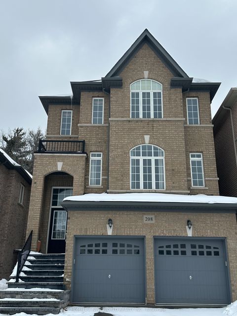Property photo of 208 hunting ridges drive, richmond hill, ON l4e 4k6