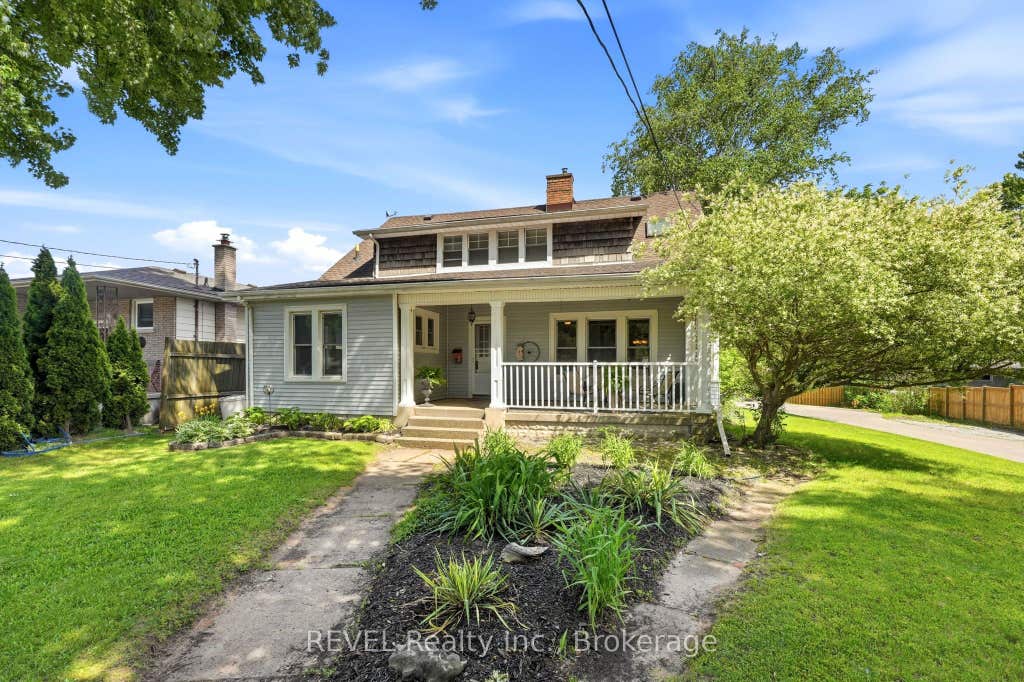 Photo of 2732 Portage Road, Niagara Falls, ON L2J 2J3 (MLS # X13412798)