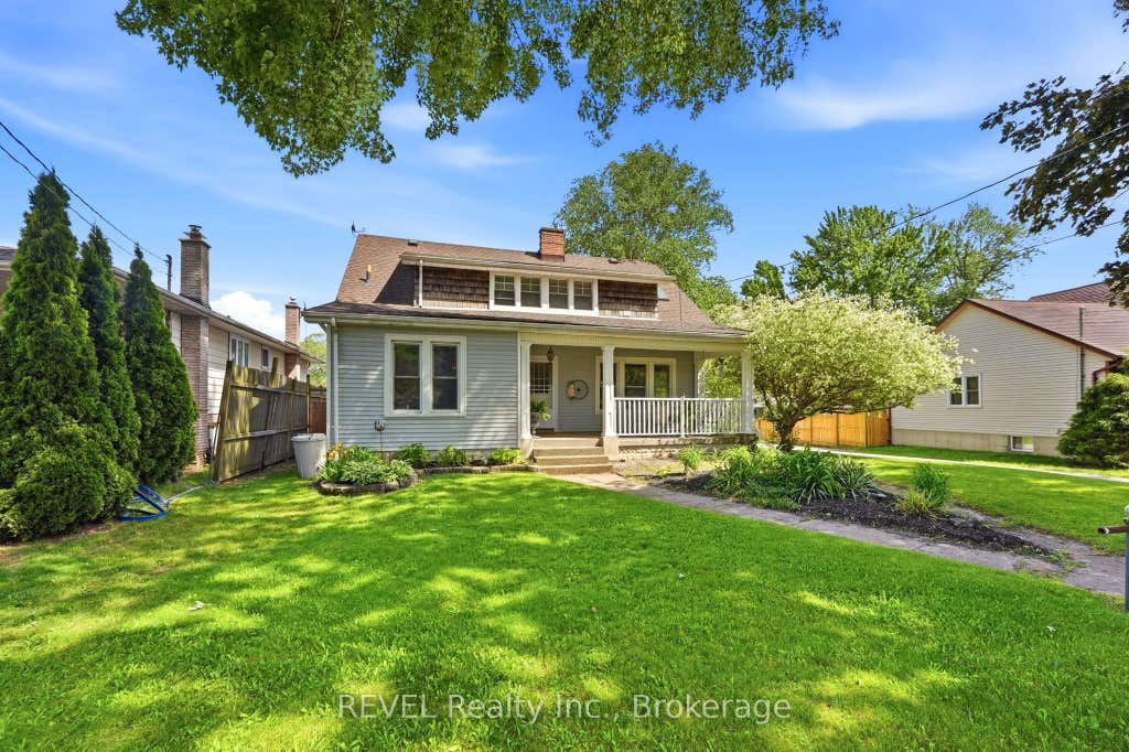 Photo of 2732 Portage Road, Niagara Falls, ON L2J 2J3 (MLS # X13412798)