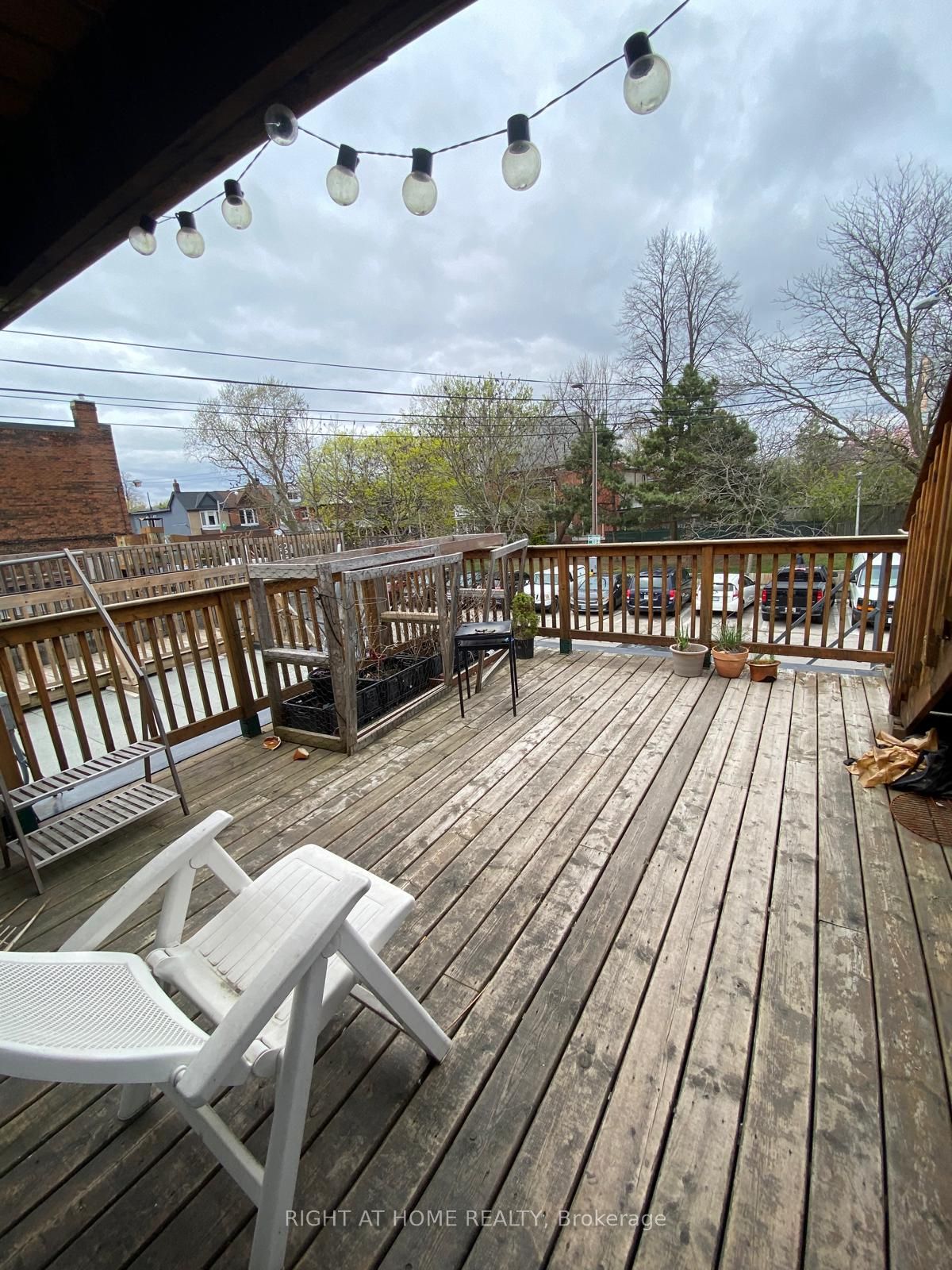 1022 Bloor Street W 3A
