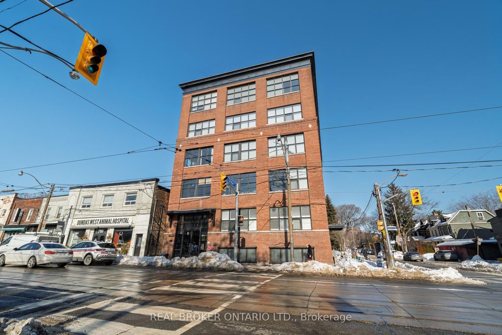 Photo of 2154 Dundas Street W #PH3, Toronto, ON M6R 1X3 (MLS # W12774010)