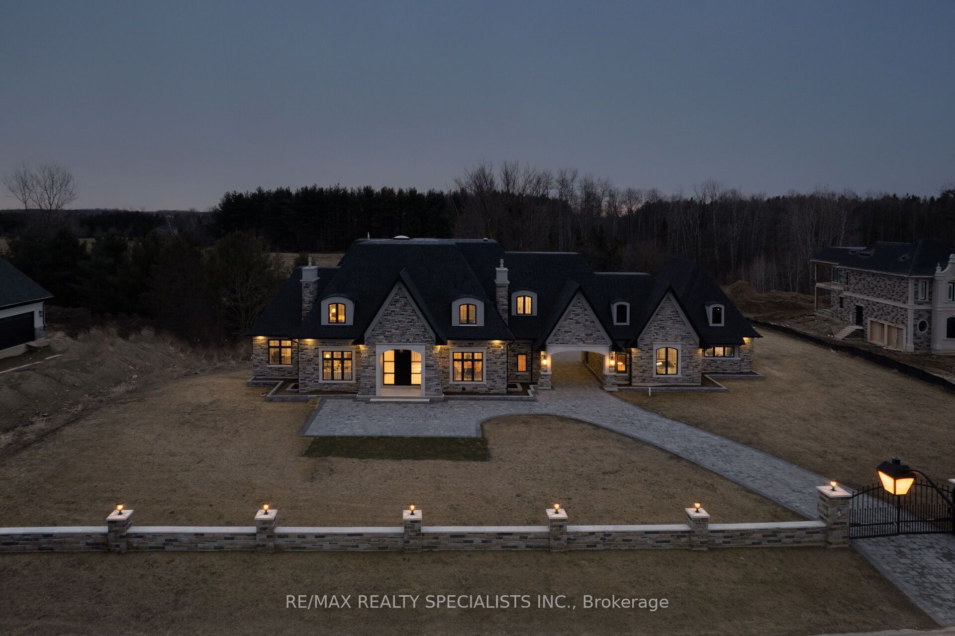 15 Mulloy Court