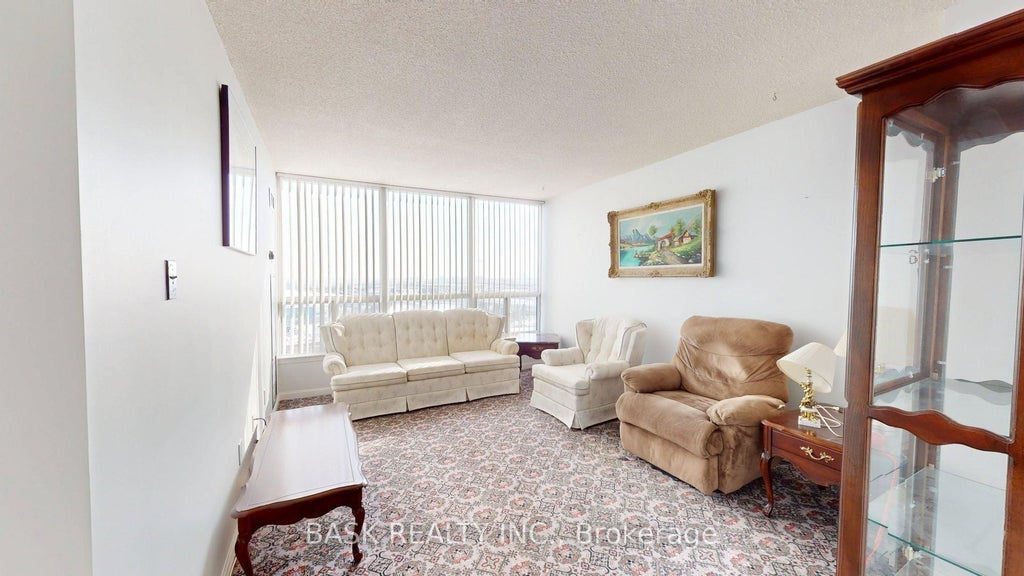 Photo of 12 Laurelcrest Street #907, Brampton, ON L6S 5Y4 (MLS # W13729908)
