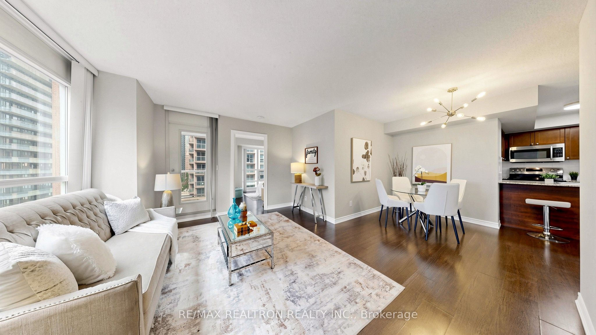 761 Bay Street 1212