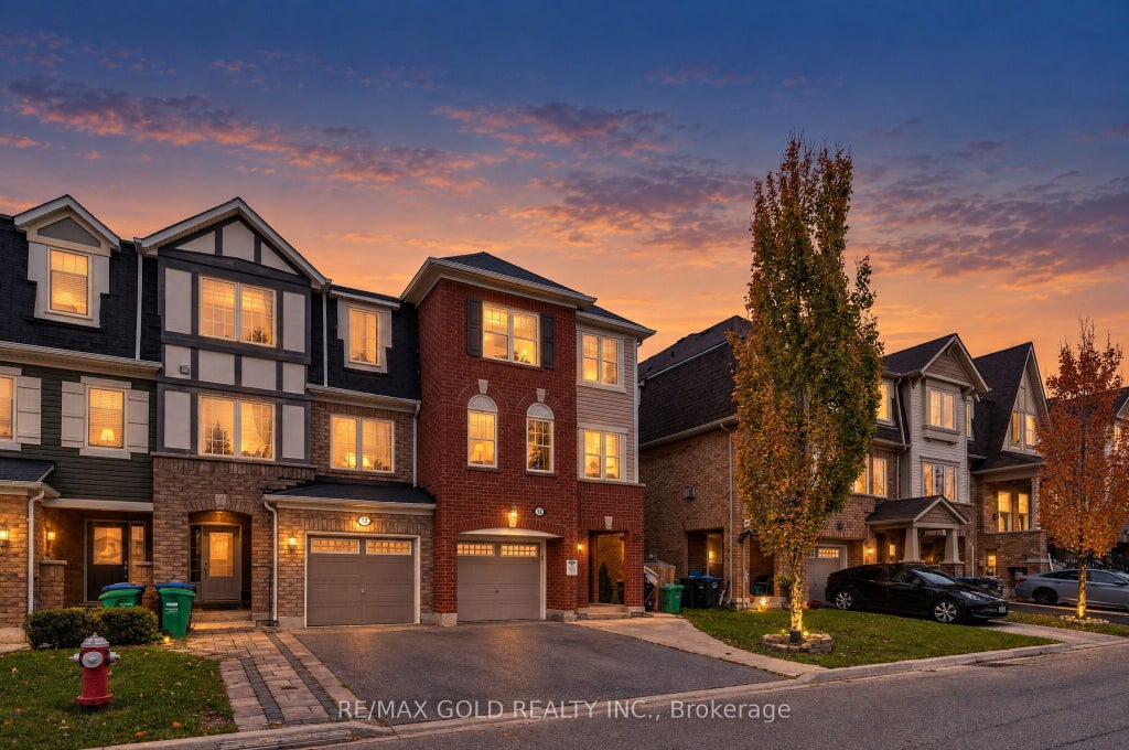 Photo of 14 Memory Lane, Brampton, ON L7A 0V9 (MLS # W14099578)