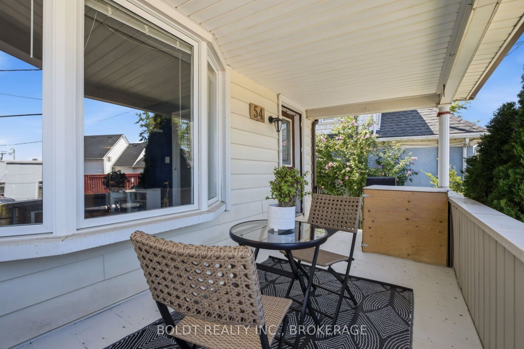 Photo of 54 Eastchester Avenue, St. Catharines, ON L2P 2Y4 (MLS # X13728188)