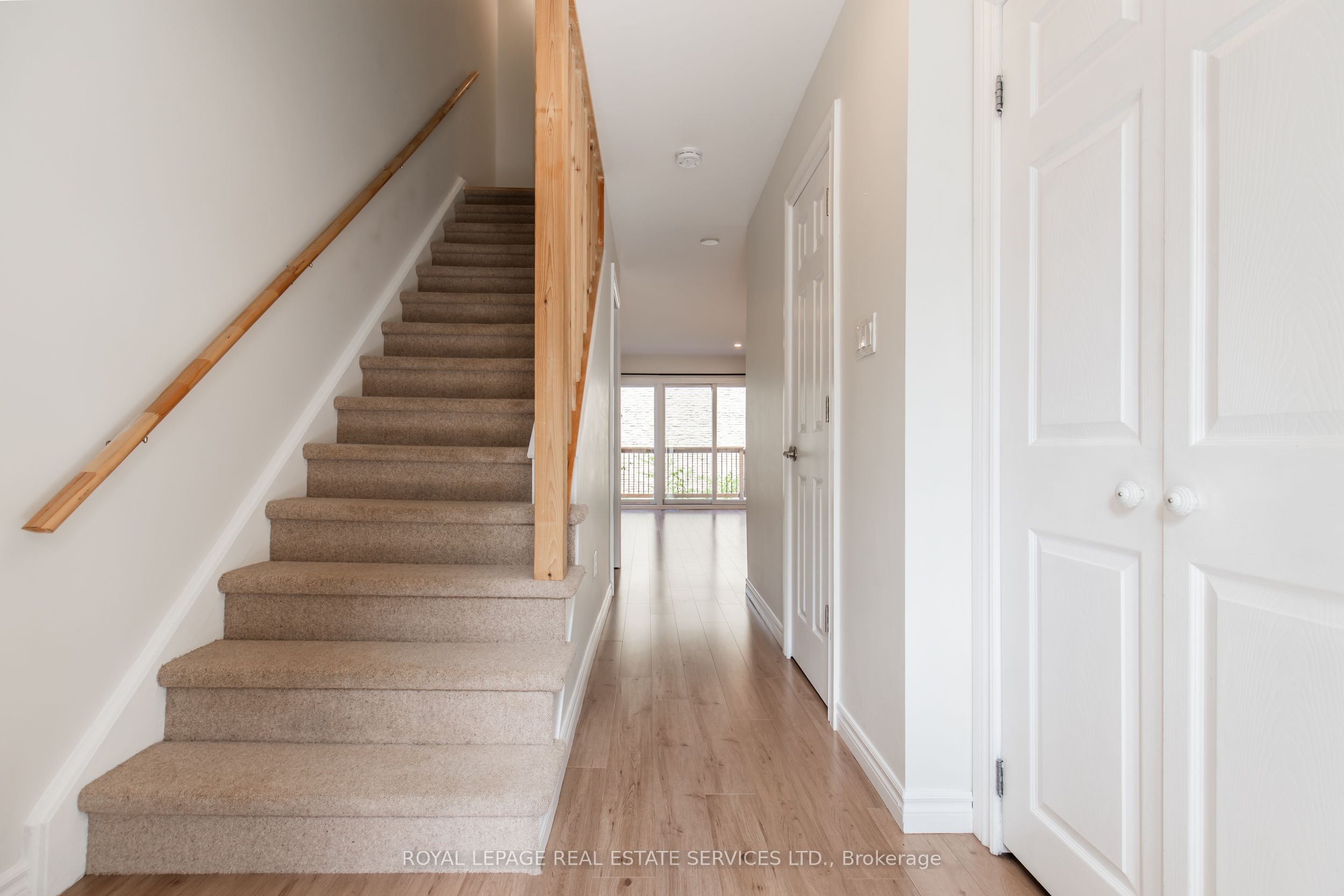 580 Forestwood Crescent 32