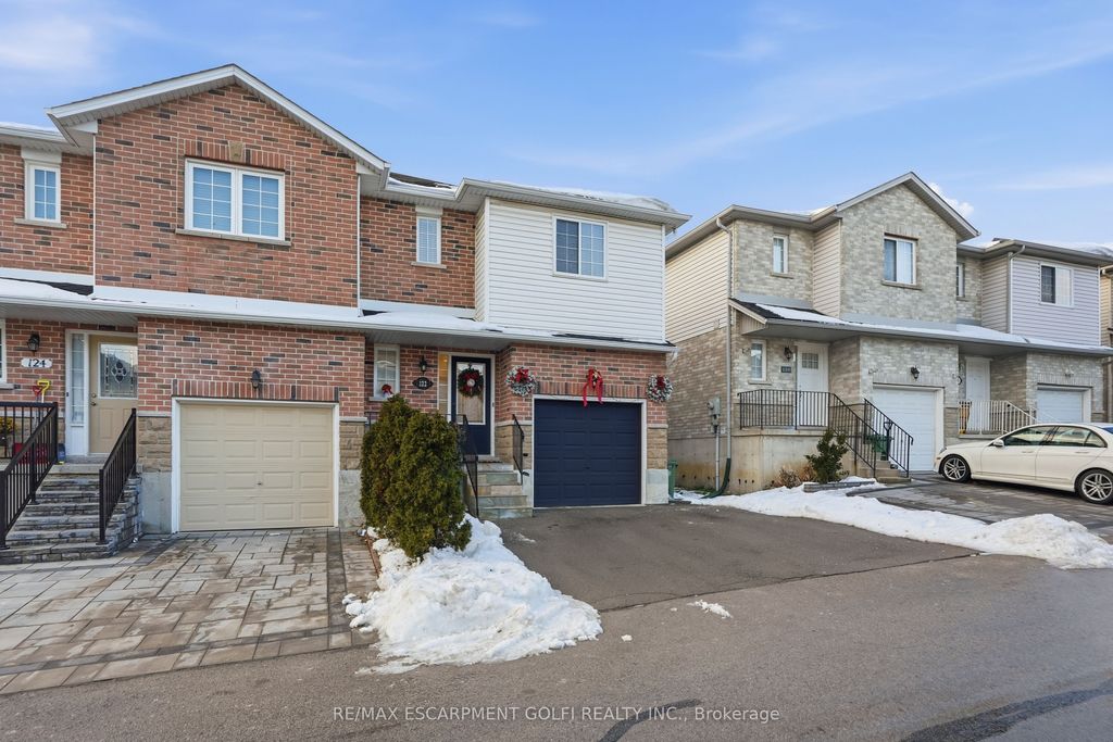 Photo of 122 Vennio Lane, Hamilton, ON L9B 2Y7 (MLS # X12653138)