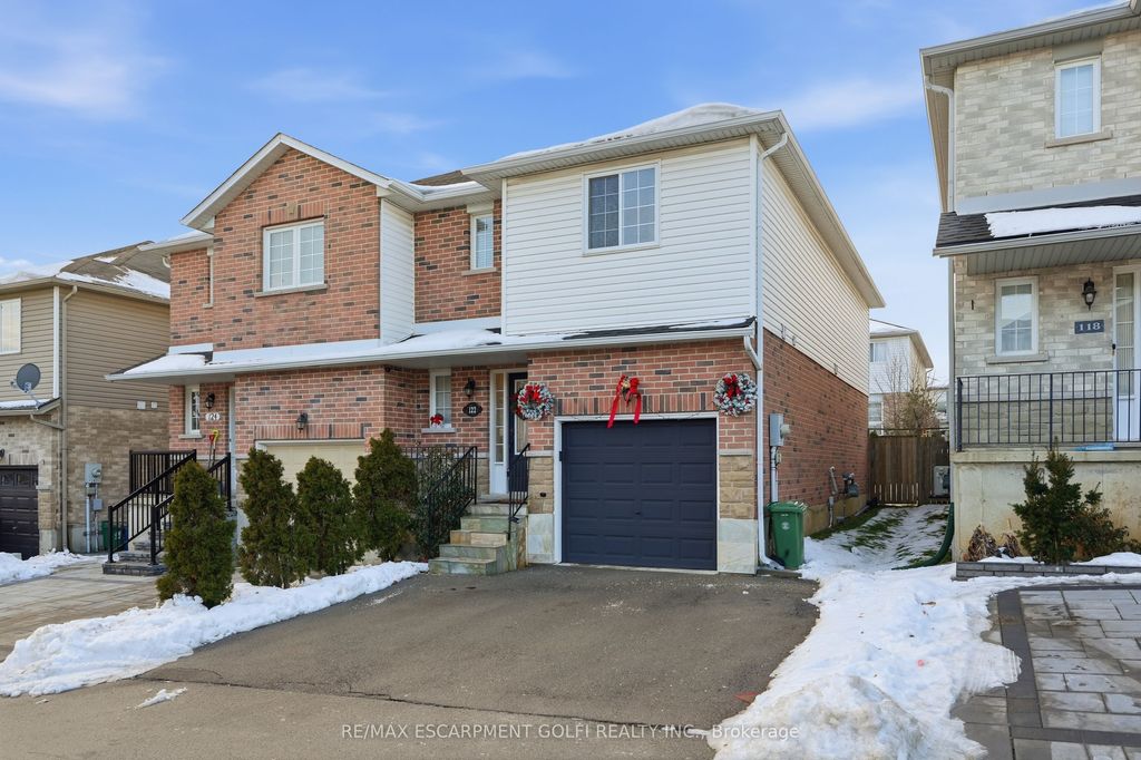 Photo of 122 Vennio Lane, Hamilton, ON L9B 2Y7 (MLS # X12653138)