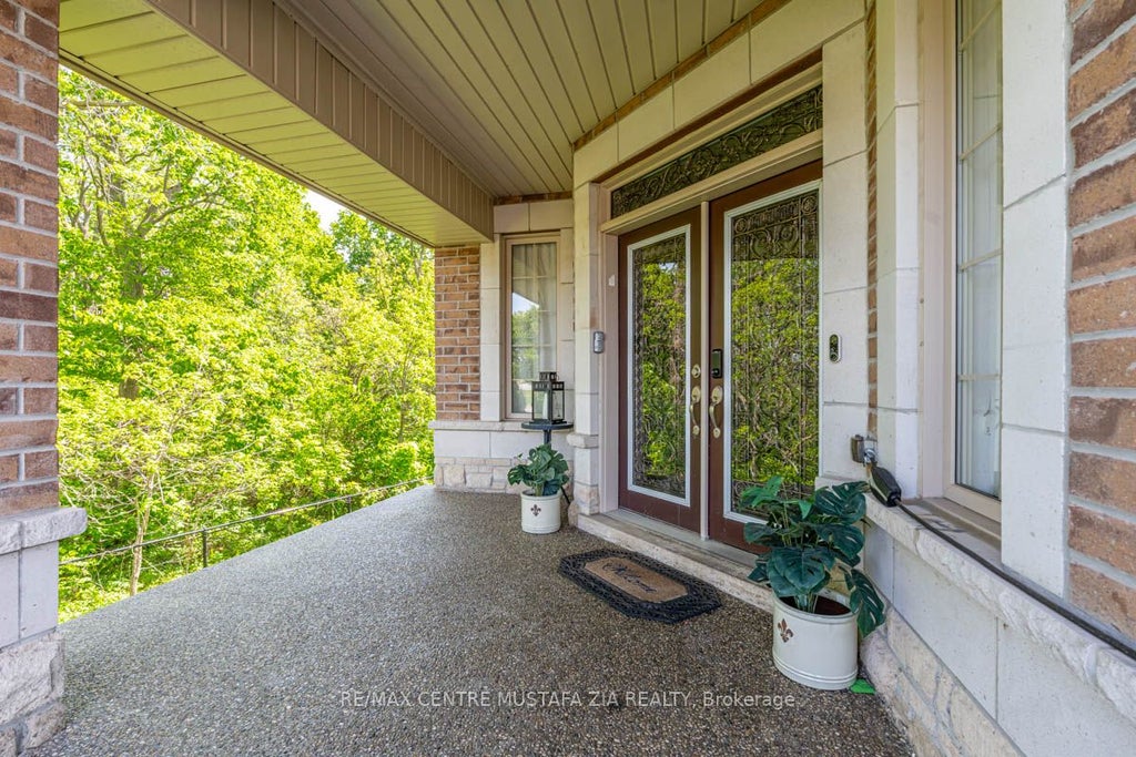 Photo of 188 Elbern Markell Drive, Brampton, ON L6X 2Z9 (MLS # W13476142)