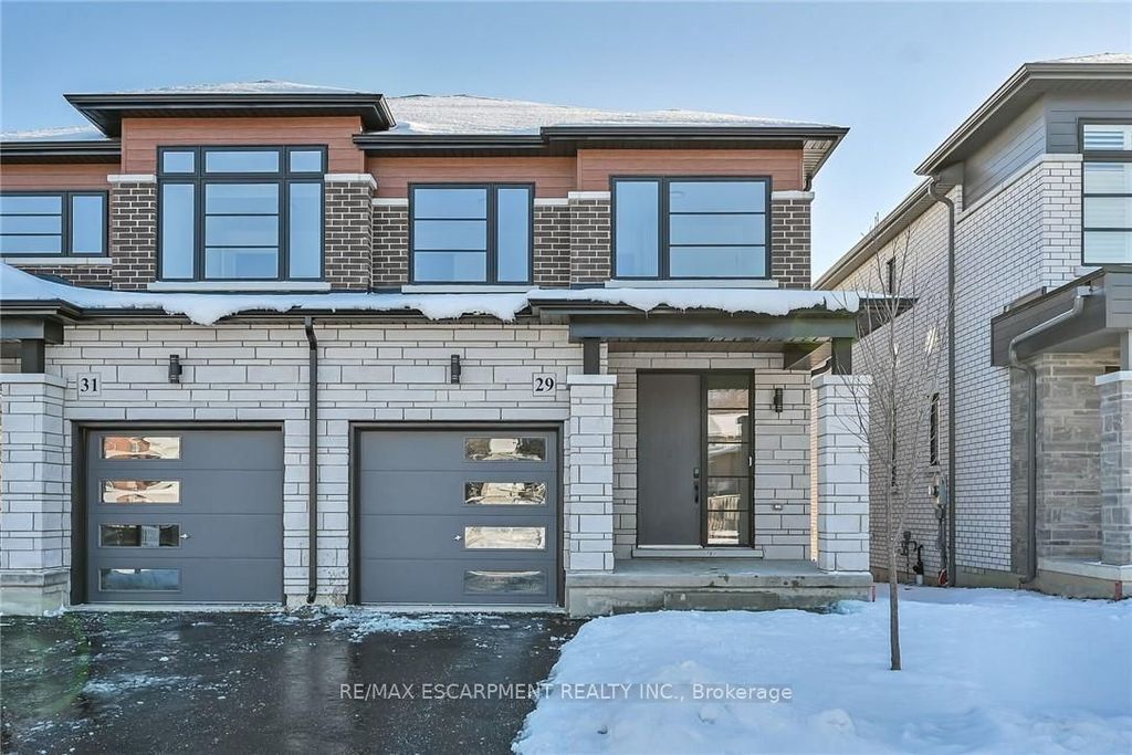 Photo of 29 Kingfisher Drive, Hamilton, ON L9A 5A4 (MLS # X12978112)