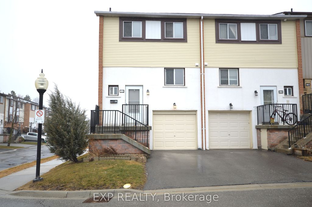 Photo of 18 Moregate Crescent #10, Brampton, ON L6S 3K9 (MLS # W12784198)