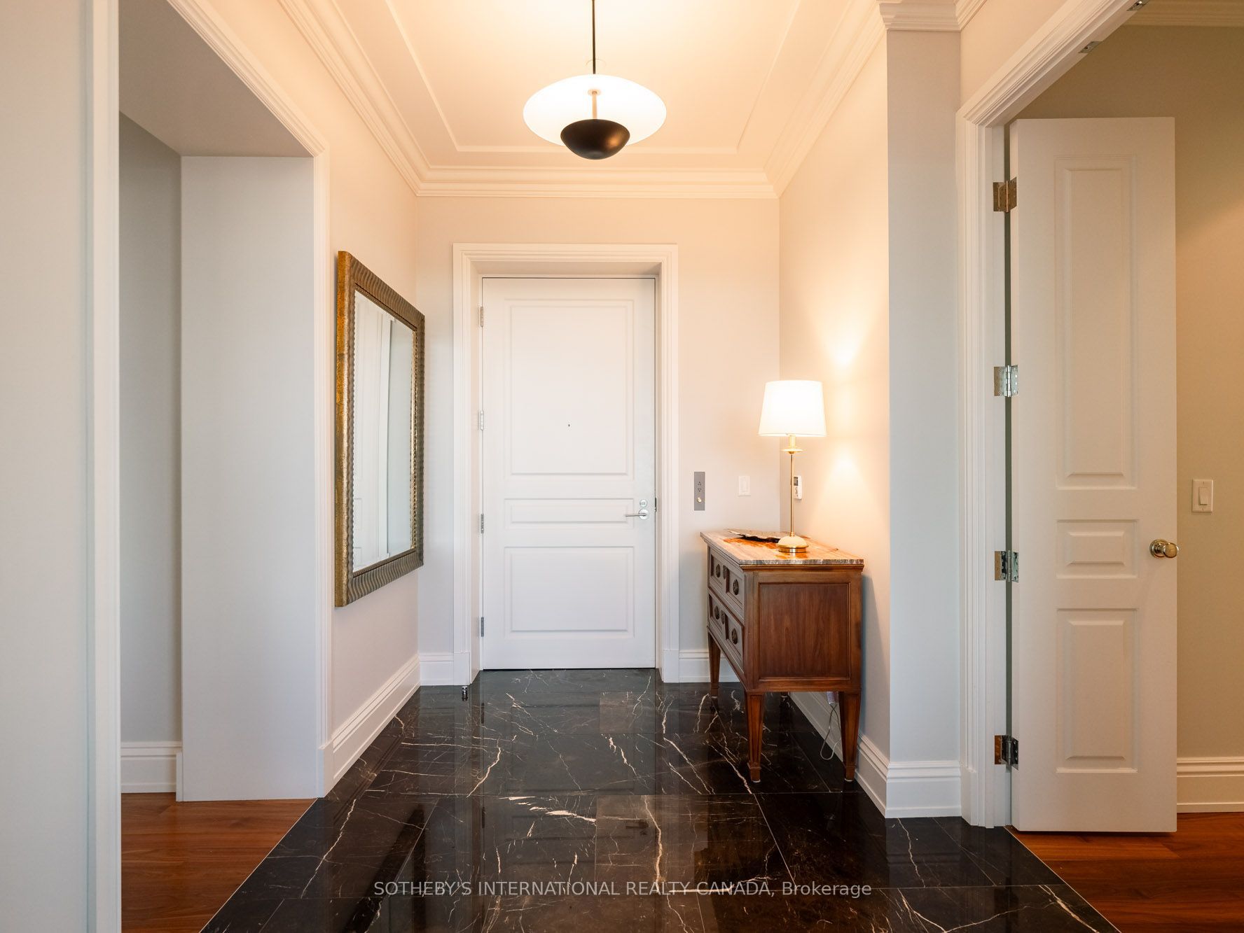 183 Wellington Street W 4301