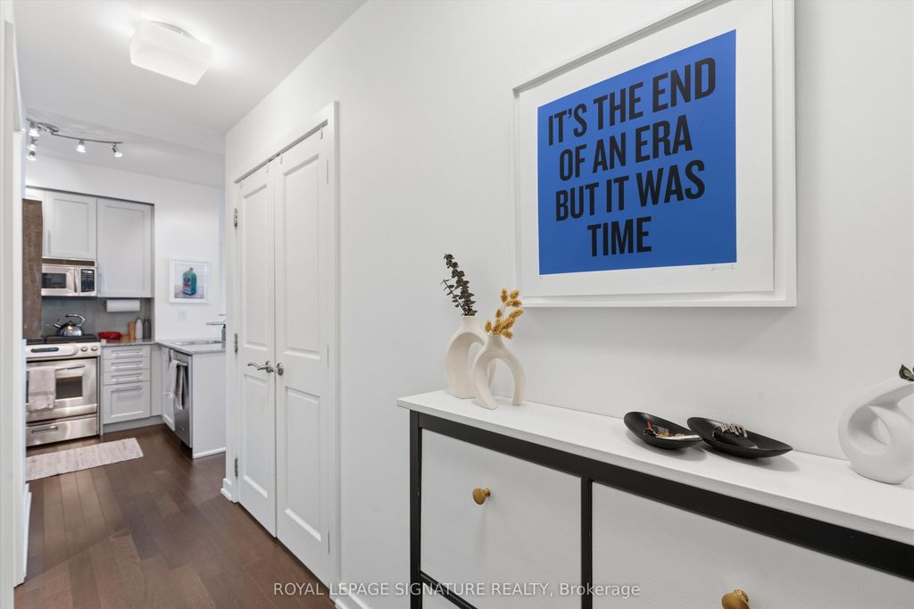 Photo of 33 Lombard Street #3205, Toronto, ON M5C 3H8 (MLS # C12897932)