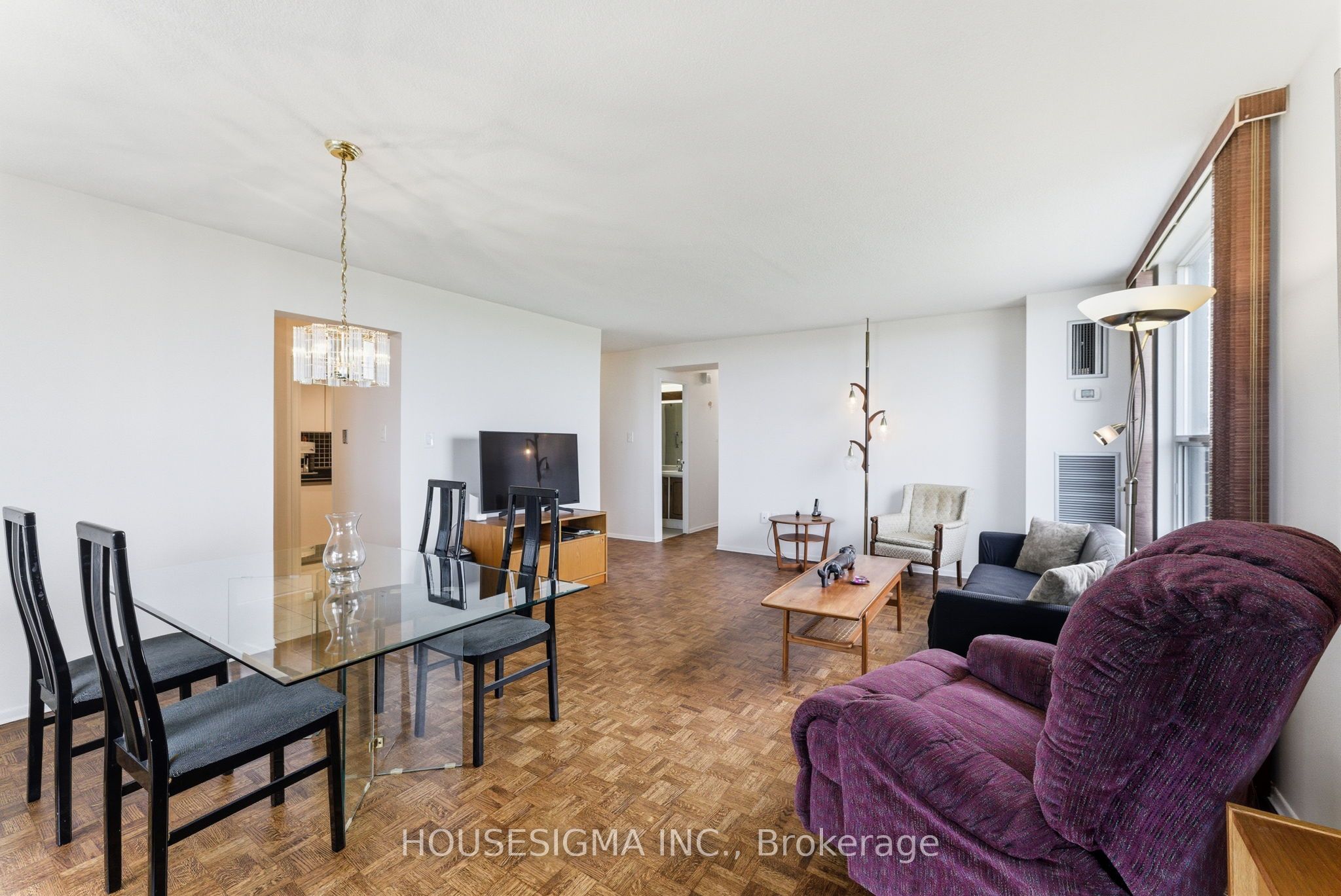 1535 Lakeshore Road E 2006