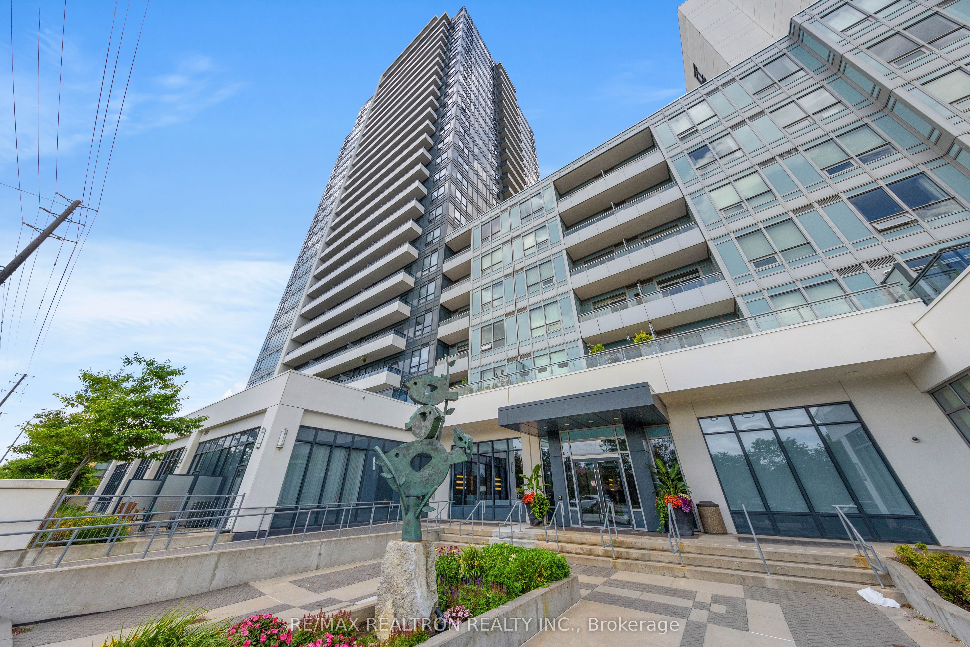 7890 Bathurst Street 1601
