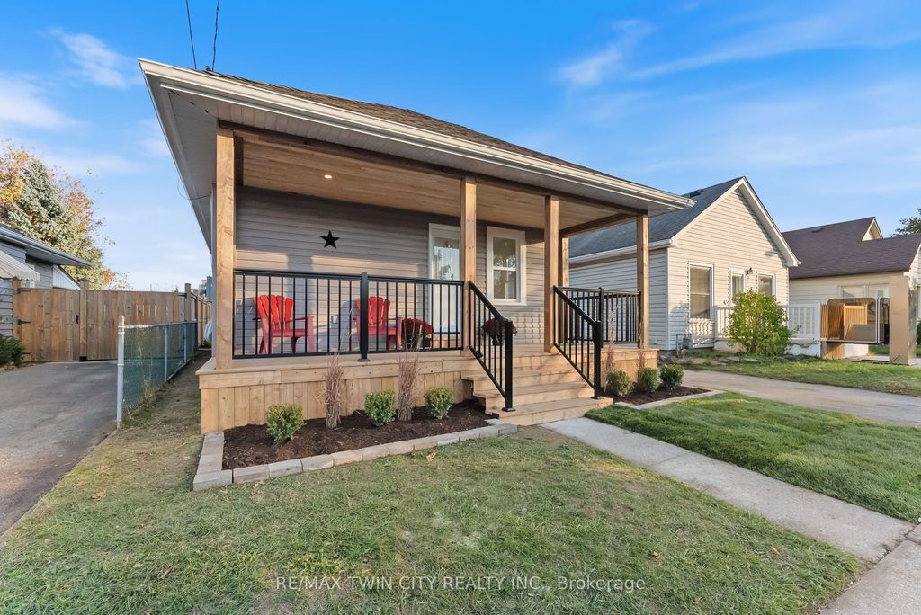 Photo of 25 Dundee Street, Brantford, ON N3R 4M2 (MLS # X12587230)